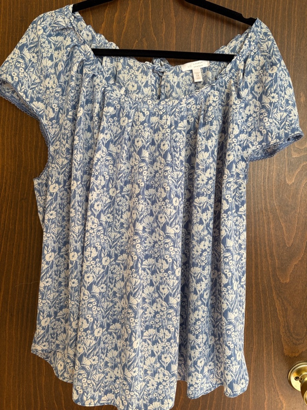 LC Lauren Conrad Blue and White Floral Peasant Top